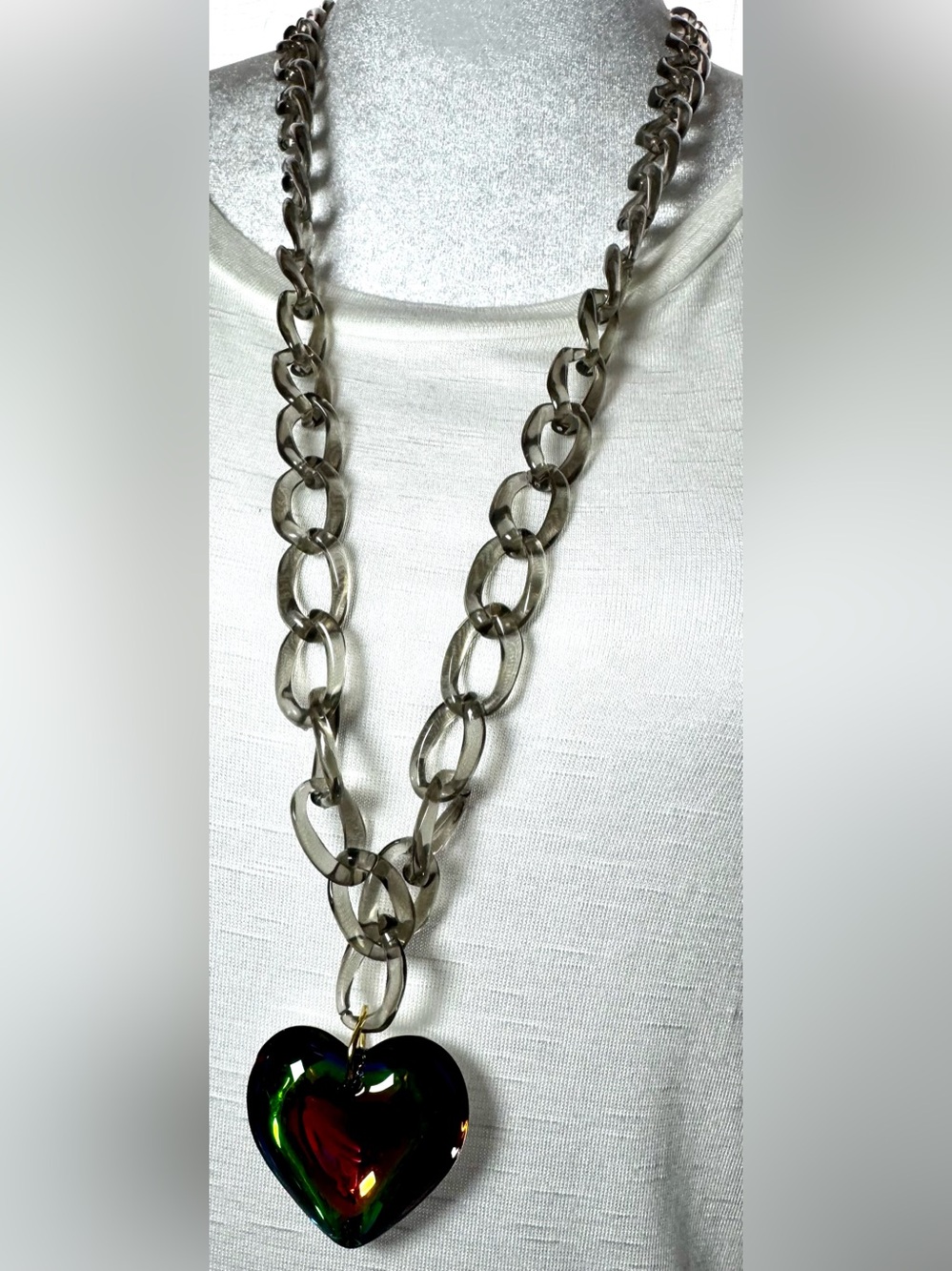 J. Crew Grey Acrylic Curb Chain Necklace with Iridescent Heart Pendant #1842